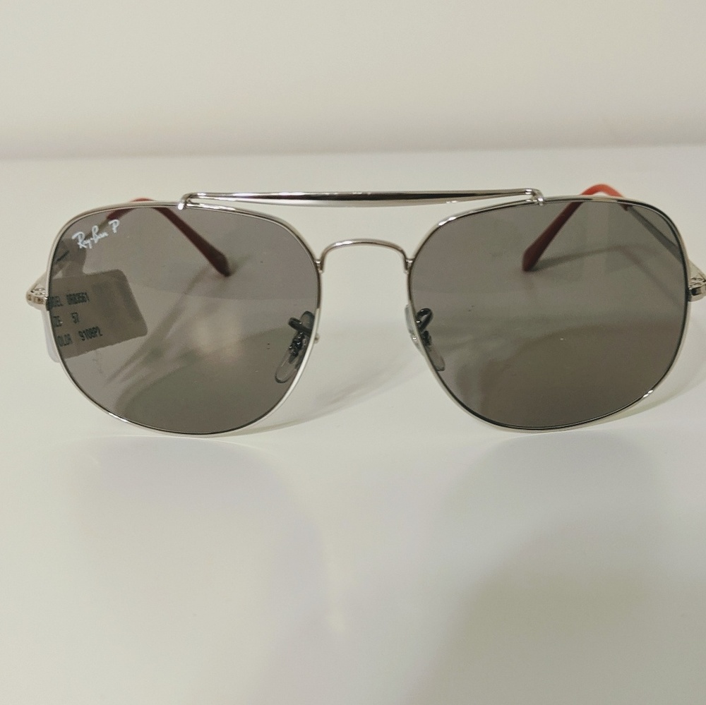 Ray-Ban sunglasses - Picture 4 of 5
